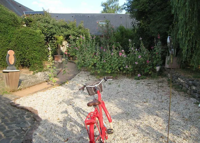 Chantier D'art Contemporain La Serverie Gospodarstwo wiejskie